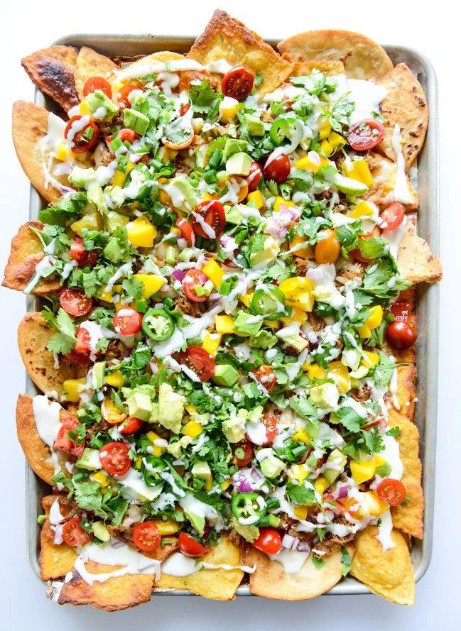 Nachos con queso blanco